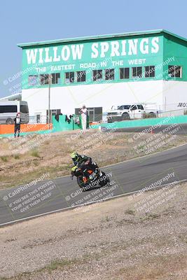 media/Apr-20-2025-AHRMA (Sun) [[393a79c373]]/Race/Group 11 early race/Turn 4b/